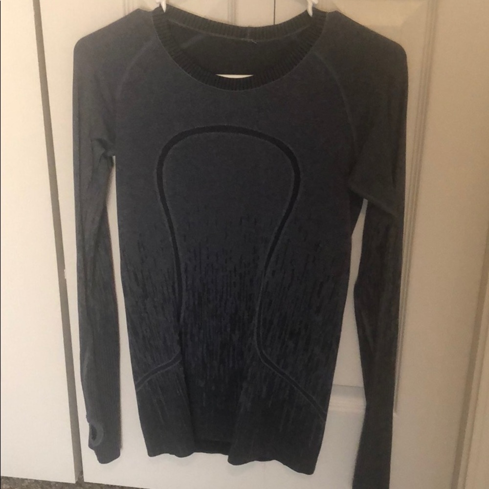 Long sleeve lululemon top!